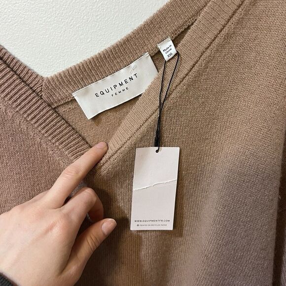 EQUIPMENT Lilou V neck Cashmere Sweater Camel Size XXL MSRP $325 New With Tags - Picture 5 of 6
